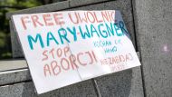 Активисты, выступающие за аборты, воюют в Техасе за изменение закона штата, который предписывает захоронение детей и их останков после абортов